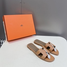 Hermes Slippers